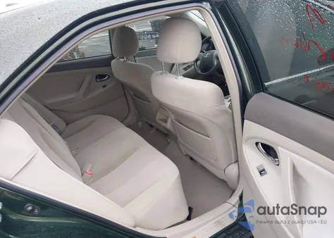 2011 Toyota Camry Le z USA, uszkodzony, nr VIN 4T1BF3EK9BU617018